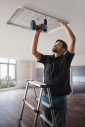 Bosch GSB 185-Li Akumulatorska vibraciona bušilica - odvrtač 18V, 1x2,0 Ah + 23-delni set pribora u koferu 06019K3102  (06019K3102 )